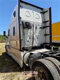 2023 Freightliner CASCADIA