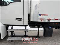 2023 Kenworth T280