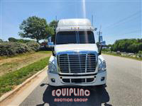 2011 Freightliner CASCADIA CA125SLP