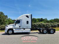 2011 Freightliner CASCADIA CA125SLP
