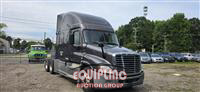 2018 Freightliner CASCADIA 6X4 T/A SLEEPER TRUCK