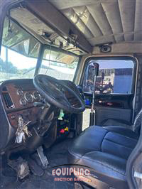 2004 Peterbilt 379