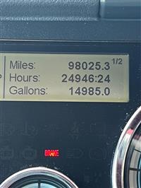 2016 Freightliner CASCADIA 125 6X4 T/A SLEEPER T