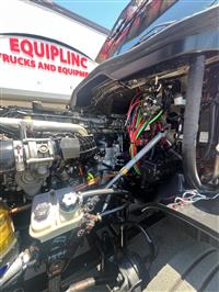 2016 Freightliner CASCADIA 125 6X4 T/A SLEEPER T