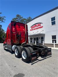 2016 Freightliner CASCADIA 125 6X4 T/A SLEEPER T
