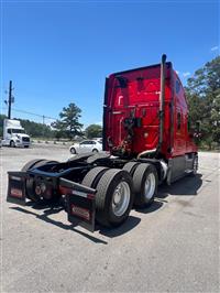 2016 Freightliner CASCADIA 125 6X4 T/A SLEEPER T