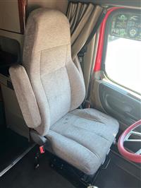 2016 Freightliner CASCADIA 125 6X4 T/A SLEEPER T