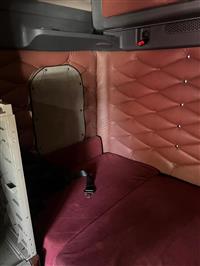 2016 Freightliner CASCADIA 125 6X4 T/A SLEEPER T