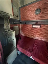 2016 Freightliner CASCADIA 125 6X4 T/A SLEEPER T