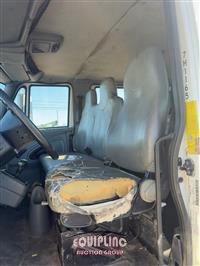 2007 International 4200 4X2 S/A UTILITY TRUCK