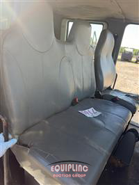 2007 International 4200 4X2 S/A UTILITY TRUCK
