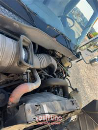 2007 International 4200 4X2 S/A UTILITY TRUCK