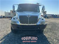 2007 International 4200 4X2 S/A UTILITY TRUCK