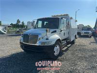2007 International 4200 4X2 S/A UTILITY TRUCK