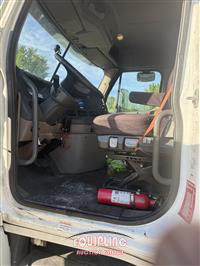 2018 Freightliner Freghtliner Cascadia 6X4 T/A D