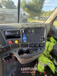 2018 Freightliner Freghtliner Cascadia 6X4 T/A D