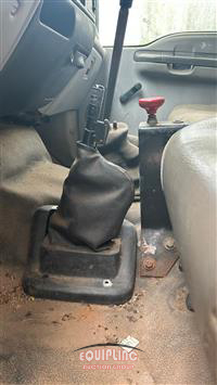 2000 Ford F650
