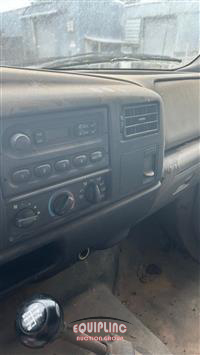 2000 Ford F650