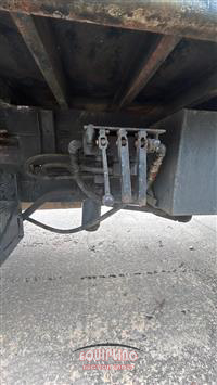 2000 Ford F650