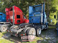 2005 VOLVO TRUCK VNM