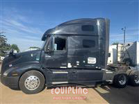 2020 VOLVO TRUCK VNL