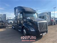2020 VOLVO TRUCK VNL