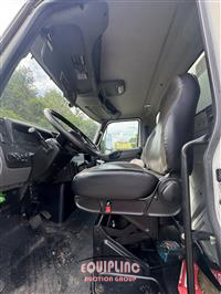 2020 International MV607 4X2 S/A NON CDL BOX TRUC