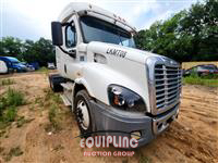2016 Freightliner CASCADIA 6X4 T/A SLEEPER TRUCK