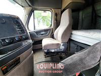 2016 Freightliner CASCADIA 6X4 T/A SLEEPER TRUCK