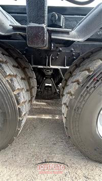 2005 Mack Granite