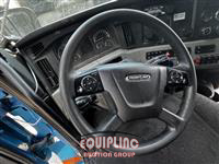 2019 Freightliner CASCADIA 6X4 T/A SLEEPER TRUCK
