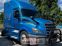 2019 Freightliner CASCADIA 6X4 T/A SLEEPER TRUCK