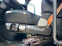 2019 Freightliner CASCADIA 6X4 T/A SLEEPER TRUCK