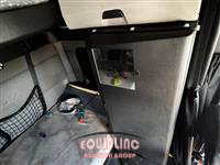 2019 Freightliner CASCADIA 6X4 T/A SLEEPER TRUCK