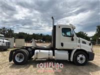2011 Freightliner CASCADIA