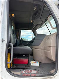 2012 Freightliner CASCADIA