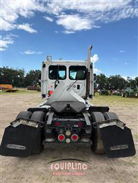 2011 Freightliner CASCADIA