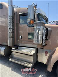 2019 Kenworth W900 6X4 T/A SLEEPER TRUCK TRA