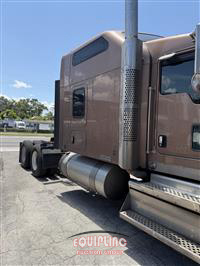 2019 Kenworth W900 6X4 T/A SLEEPER TRUCK TRA