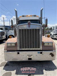 2019 Kenworth W900 6X4 T/A SLEEPER TRUCK TRA