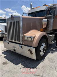 2019 Kenworth W900 6X4 T/A SLEEPER TRUCK TRA