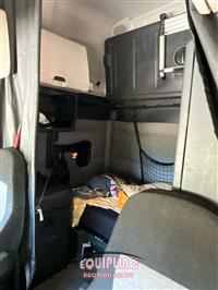 2020 Freightliner CASCADIA