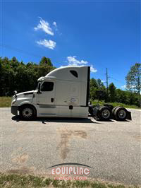 2020 Freightliner CASCADIA