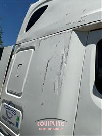 2020 Freightliner CASCADIA