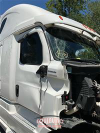 2020 Freightliner CASCADIA