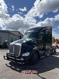 2019 Kenworth T680 6X4 T/A SLEEPER TRUCK TRA