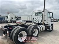 2012 Volvo VNL 6X4 T/A DAY CAB TRUCK