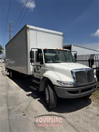 2019 International 4300 4X2 S/A 26FT NON CDL BOX 