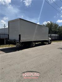 2019 International 4300 4X2 S/A 26FT NON CDL BOX 