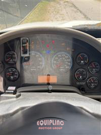 2019 International 4300 4X2 S/A 26FT NON CDL BOX 